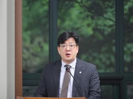 파주시의회 목진혁 의원, ‘파주시 어르신 보청기 및 성인용 보행기  지원 조례안 ’가결 기사 이미지