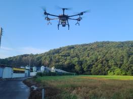 파주시, 무인기(드론) 활용해 야생 멧돼지 기피제 살포 기사 이미지