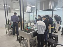 파주시 운정보건소, ‘한방차 만들기’ 주민들 큰 호응 기사 이미지