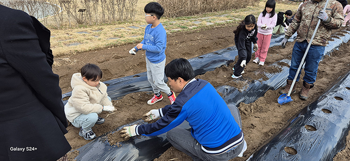 용연초등학교, 감자심기 체험으로 생태 감수성 키워