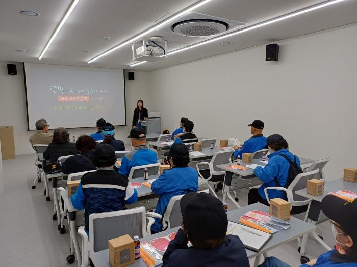 파주시 운정3동 실버경찰대, 결핵·말라리아·구강 건강 교육 실시 