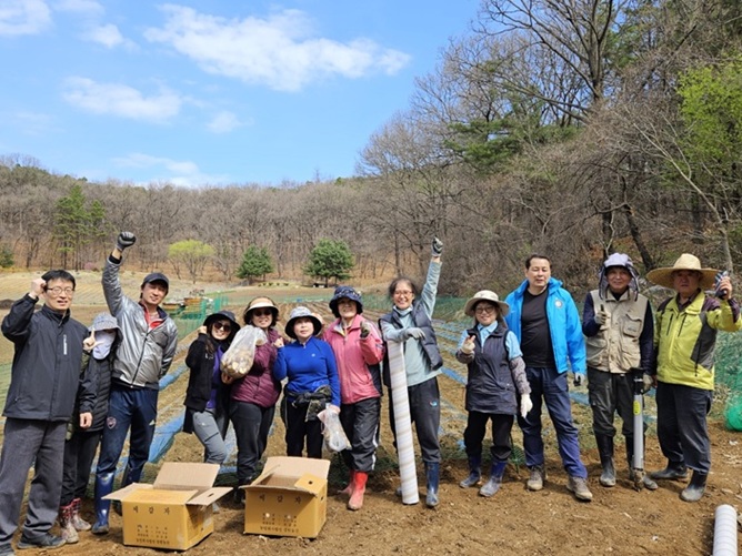 파주시 탄현면 주민자치회, ‘이웃 사랑 감자 심기 행사’ 개최