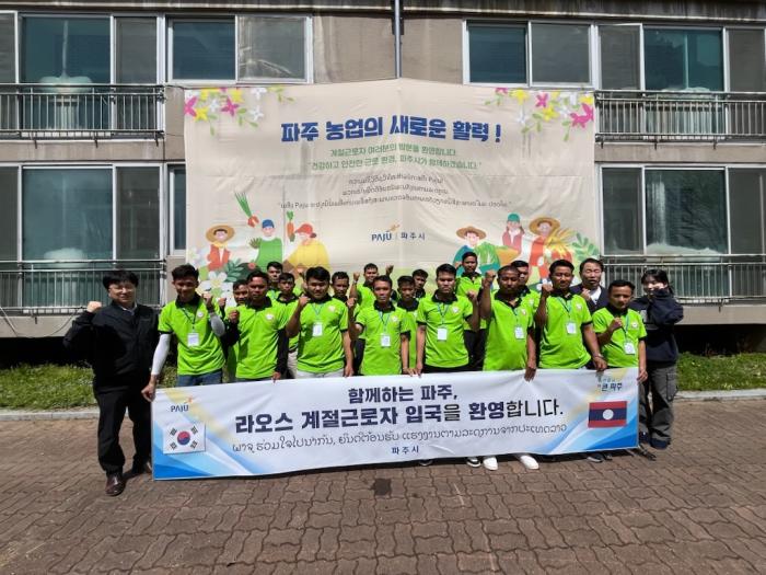 [파주시 비상경제 대응-농축산안정] 파주시, 농축협과 농자재 수급 합동점검 실시 및 외국인 계절근로자 입국 등 추진 기사 이미지